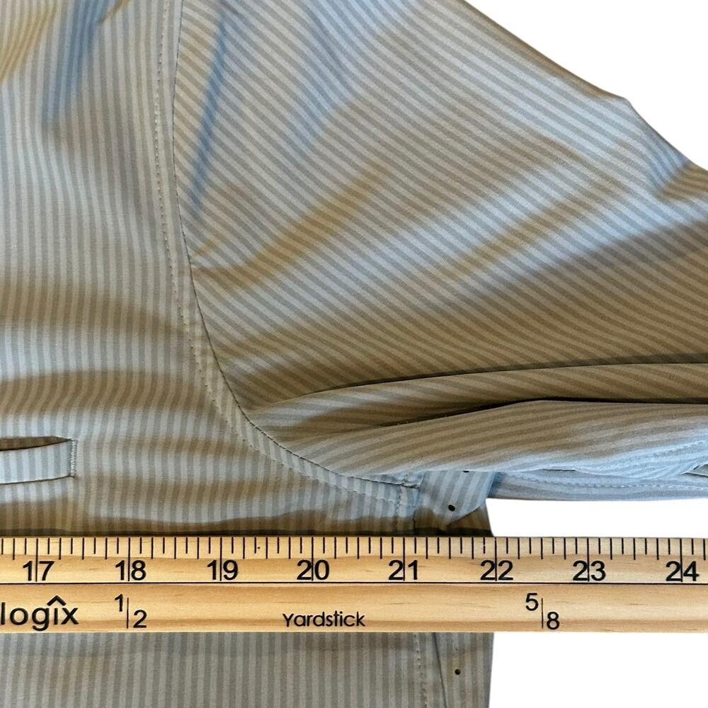 *SOLD* Athleta Women’s Pinstripe Long Sleeve Button-Up Shirt Size M Workwear - Picture 4 of 5